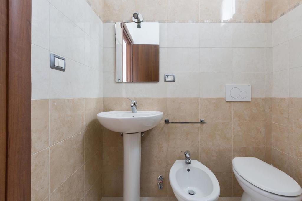 Casa Vacanza Mare Blu Torre Lapillo Bagian luar foto