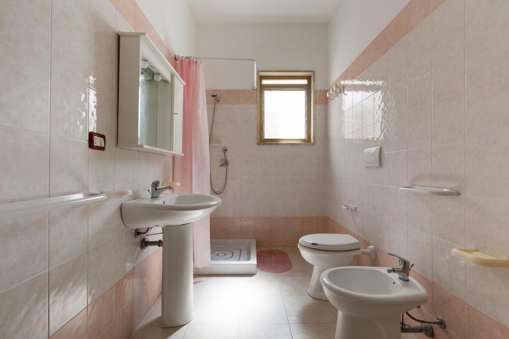 Casa Vacanza Mare Blu Torre Lapillo Bagian luar foto