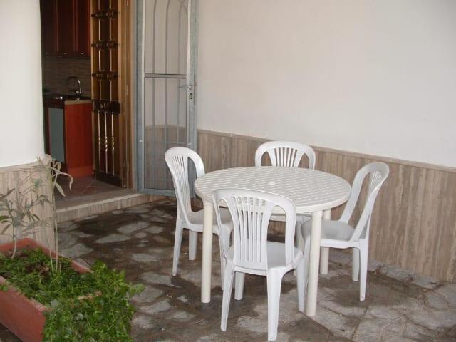 Casa Vacanza Mare Blu Torre Lapillo Ruang foto